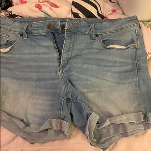 Universal Thread jean shorts